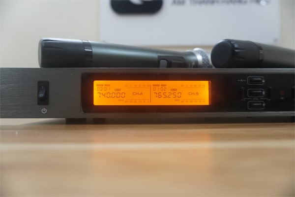Micro không dây Accuphase S600