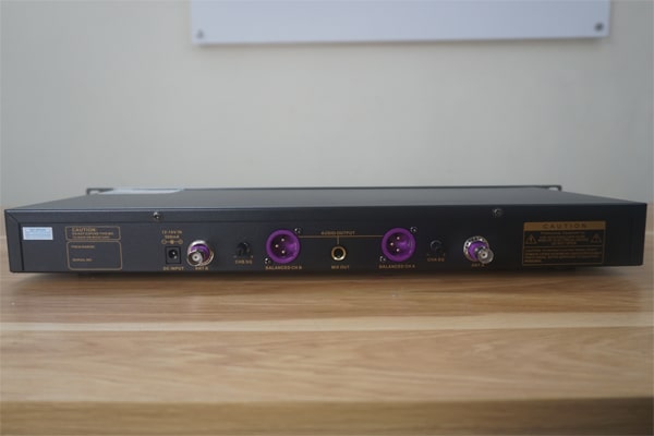 Micro không dây Accuphase S600