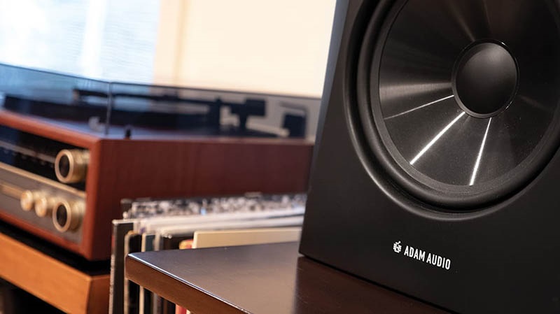 null chất âm của Loa Adam Audio T8V