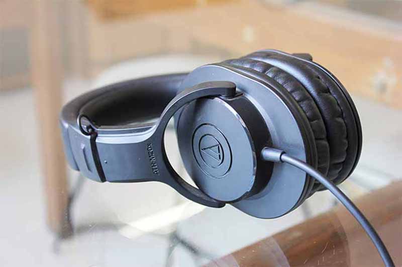 null Tai nghe Audio Technica ATH-M20X âm thanh tuyệt vời, mạnh mẽ, chắc khỏe