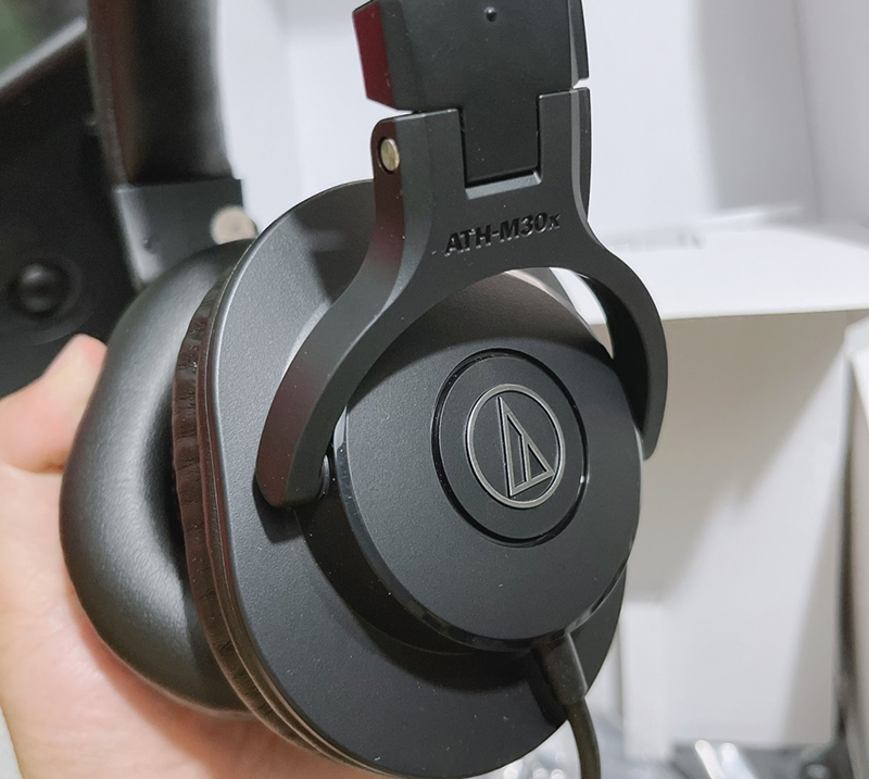 null Tai nghe Audio Technica ATH-M30X chống ồn tốt, chất lượng âm thanh cao