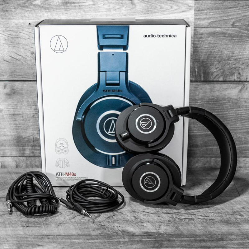 Audio Technica ATH-M40X thiết kế đẹp và nhẹ