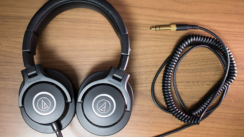 giá của Audio Technica ATH-M40X