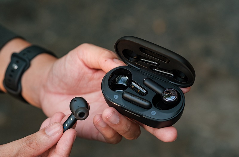 Tai nghe JBL Quantum TWS chất lượng cao