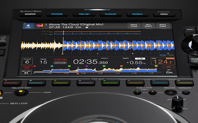 Bàn DJ Pioneer CDJ-3000 màn hình