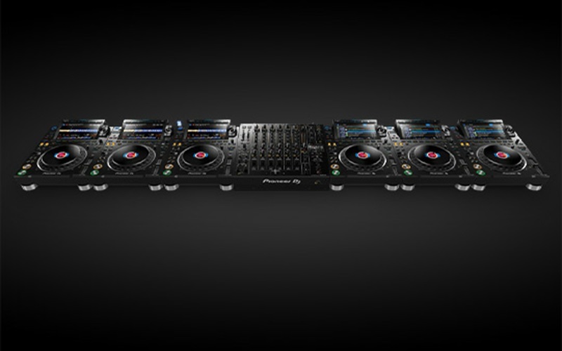 Bàn DJ Pioneer CDJ-3000 phối ghép