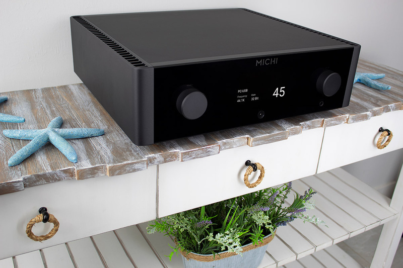 null Amply Rotel Michi X3 giá