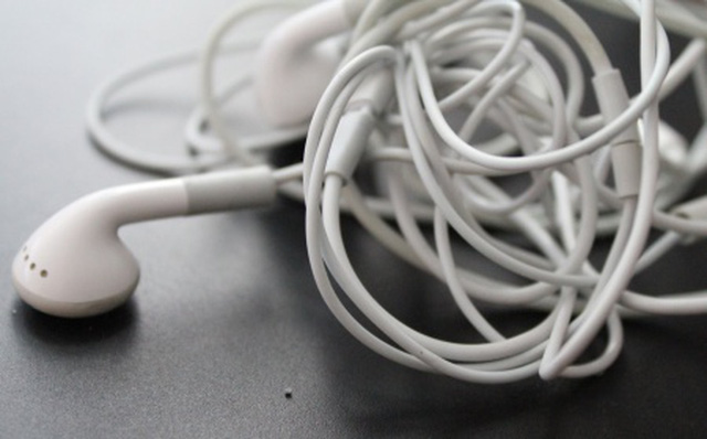 Cách sửa tai nghe bị hỏng 1 bên nhanh và hiệu quả